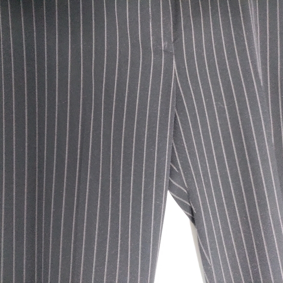 Woman pinstripe slacks/pants - Picture 4 of 12